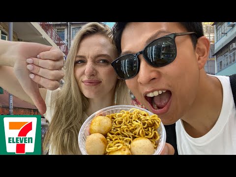 (尋找童年回憶)外國女友能接受我最愛的711撈麵嗎?? | Reliving my childhood with my girlfriend !!