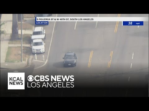 Murder suspect surrenders after hour-long police pursuit through LA
