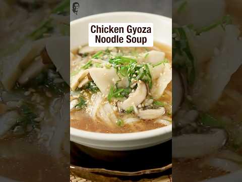 How to Make Chicken Gyoza Noodle Soup At Home | #chickennoodlesoup #sanjeevkapoor #ytshorts #shorts