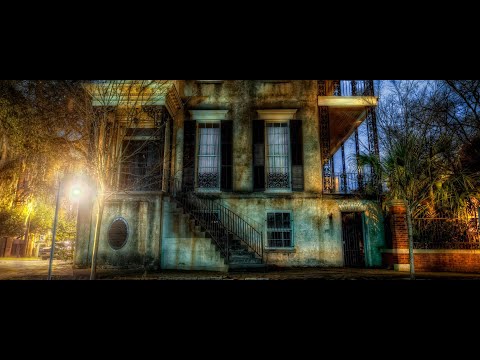 A house so terrifying, it's only known by its address:Welcome to 432 Abercorn Street. (ghost) #ghost