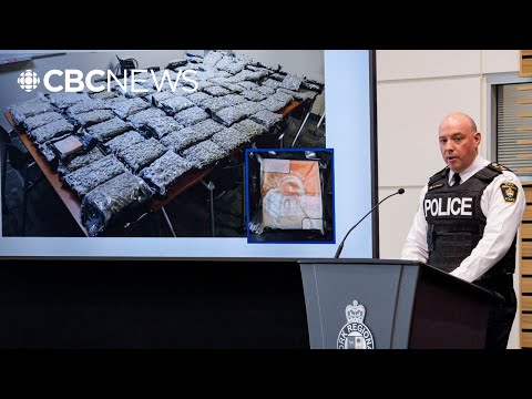 Toronto police officers face corruption, conspiracy charges in organized-crime probe