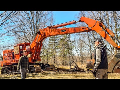 If this excavator won't move it's getting CUT UP and SCRAPPED