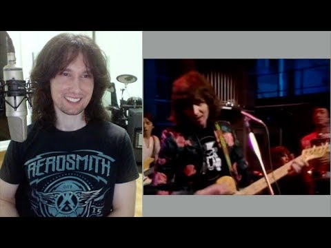 British guitarist analyses Al Stewart live in 1976 with 'Year of the Cat'!