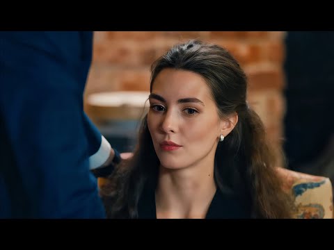 A quien no haya visto esta película se la recomiendo | EL FANTASMA DE LA FELICIDAD | PELICULA 2025