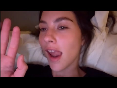 Gracie Abrams talks about The Secret of Us on live | Weverse
