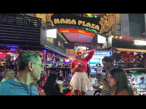 NANA PLAZA Bangkok WILD Walking Sukhumvit Thailand 🇹🇭