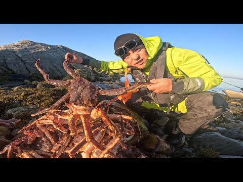 I Kayaked Solo in the Arctic Midnight Sun to Catch King Crabs