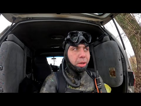 Underwater hunting: playing hide and seek with a trophy