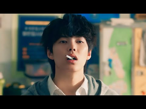 طالب وسيم بيروح مدرسه جديده بيتنمروا عليه مفكرينه ضعيف ميعرفوش انه وحش مخيف وهيكسر وشهم ملخص مسلسل