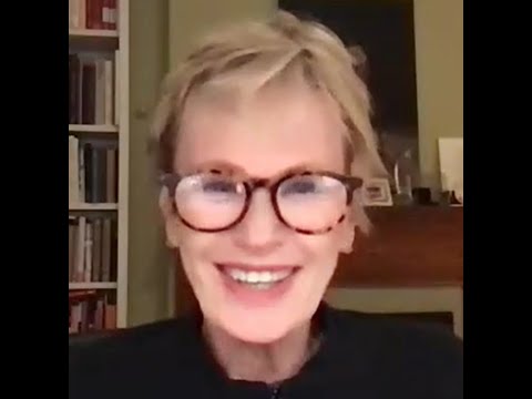 #ArashsWorld Interview with Bestselling Author and Winner of the #SigourneyAward 2025 #SiriHustvedt