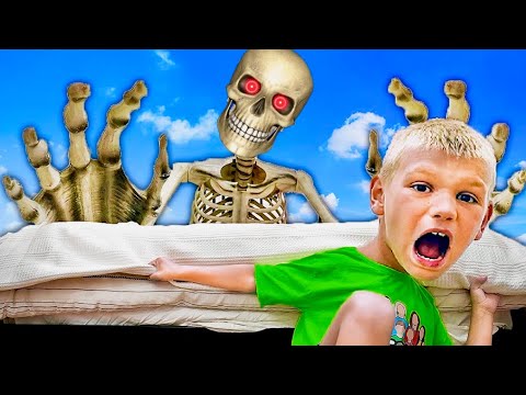 12 Foot Skeleton In My Room!!