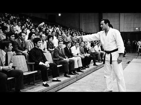 Steven Seagal Told Bruce Lee "Stand 30 Seconds Against Me, I'll Call You Master" — 7 Seconds Later