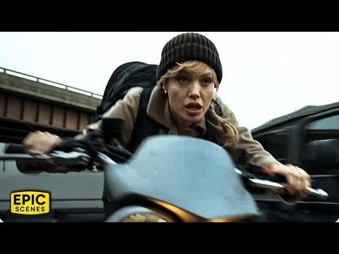 Angelina Jolie – SALT’s Wildest Highway Chase Scene