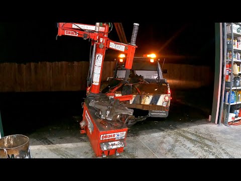 Coats RIM CLAMP Tire Machine For $900.  Is It Any Good?