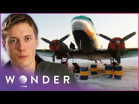 Emergency Landing High Above Foggy Artic Circle | Ice Pilots NWT | Wonder
