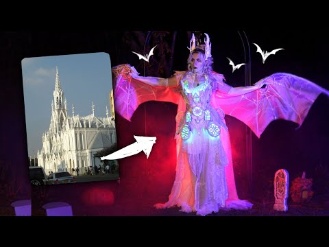 I made a CATHEDRAL VAMPIRE Costume 🦇