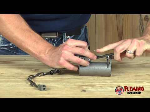 Duke Dog Proof Raccoon Trap With Set Tool