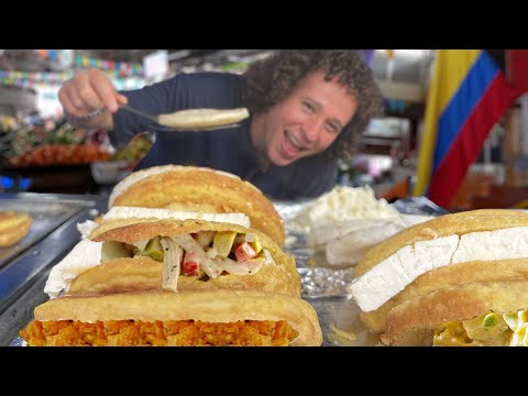 Probando comida callejera en COLOMBIA 🇨🇴 | ¿La verdadera arepa? 🫓😋