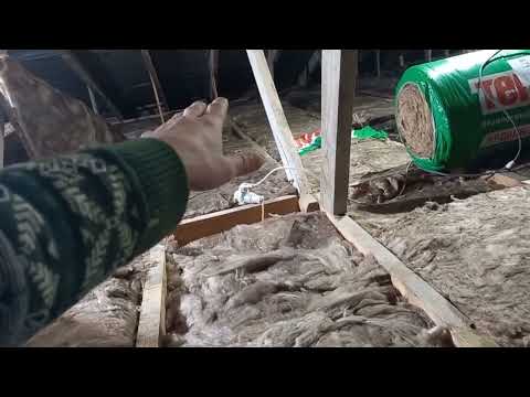 Перед тем как утеплять чердак. Посмотрите это видео. 3 основные ошибки в утеплении.