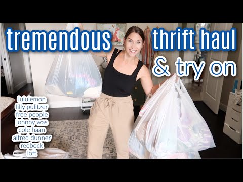 Tremendous Thrift Haul & Try On! So Many Great Finds & Fashion! Vogue.