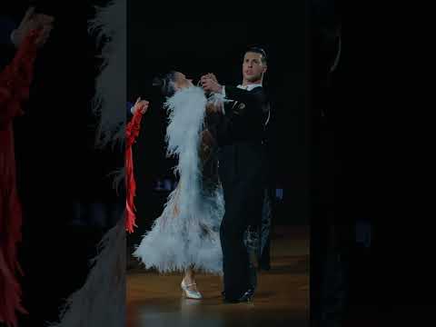 True elegance by @andrearoccatti and @julciamoz 🇮🇹