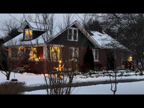 Christmas Home Tour! | 1924 Craftsman Style Bungalow | CozyVintage Holiday Decor