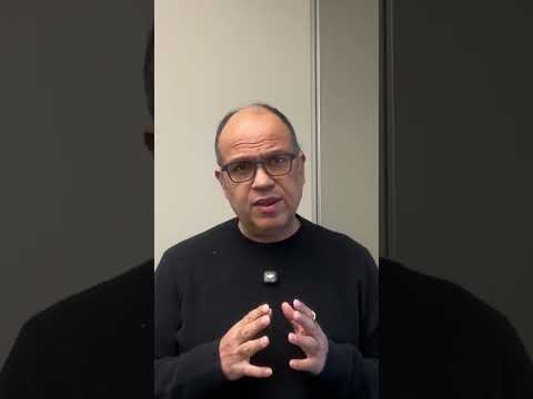 Is Meta''s teleprompter a real cheat code for content creators and presenters or just a gimmick?