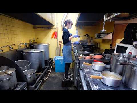Wok Queen's Fried Rice Show! An Epic Ramen Shop with Overloaded Chashu and Rich Tonkotsu Broth!