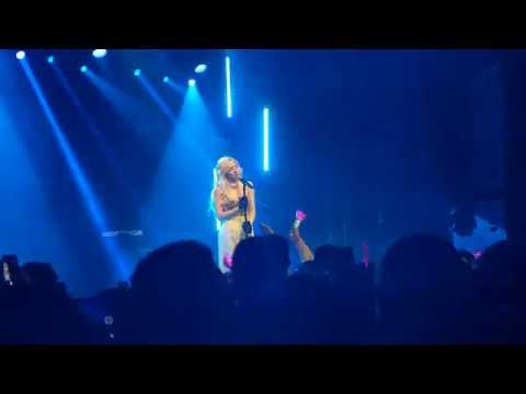 Tiffany Young - Lips on Lips [Mod Club 03/03/19]