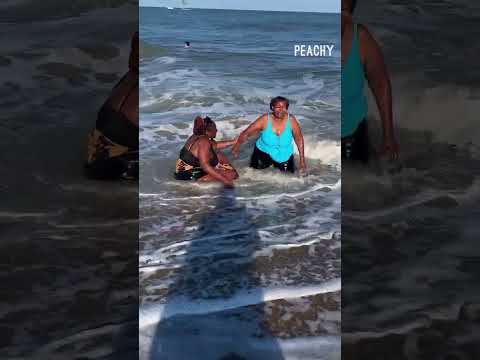 Real footage of me at a party! 🎉 #ocean #funny #fail #friends #shorts