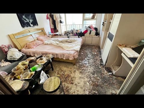 😱CLEANING A HOARDER NIGHTMARE ROOM! 😨THE MOTHER WAS IMMEDIATELY SCARED OFF