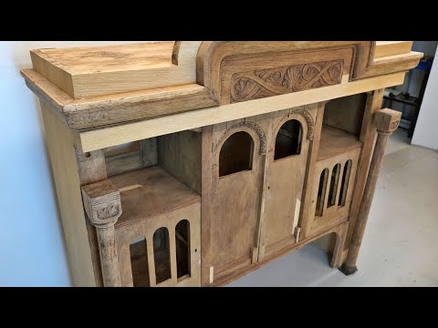 I spent 400 hours restoring this 1930´s cabinet