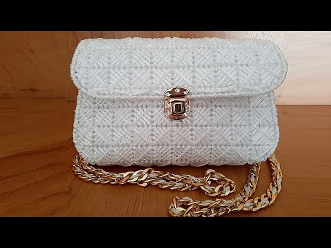 Сумка женская из канвы пластиковой ручной работы