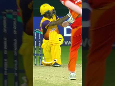 Kusal Mendis Launches a MONSTER SIX! 💥6️⃣🔥 #GGvSW #dpworldilt20 #ilt202025 | M3Y1U