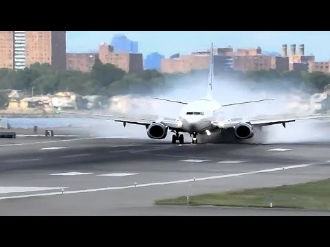 United 737 Landing Goes Wrong