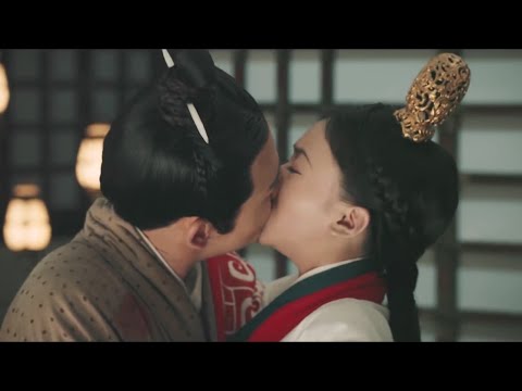 🌙Lu Buwei forcibly kisses Hao Lan, Hao Lan treats him closely