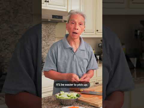 How to cook with Fuzzy Melon (節瓜粉絲蝦煲) #Shorts