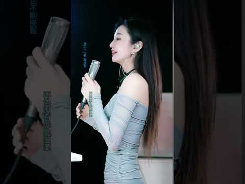 人美声甜气质佳 漂亮迷人美女唱歌#经典歌曲#音乐#中文歌曲 #美女#钢琴曲#歌曲推荐#热门钢琴曲#好听歌曲#唱歌#弹钢琴#Music#Beauty#PianoMusic#PlayPiano