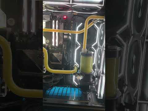 First water cooled pc build in the Thermaltake view 71, test run, about 75% finished. Helios build.