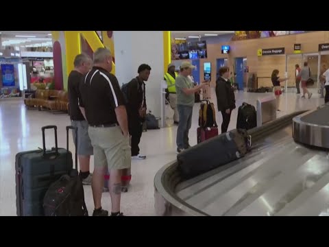 Government shutdown impacting air travel at airports | Latest Updates