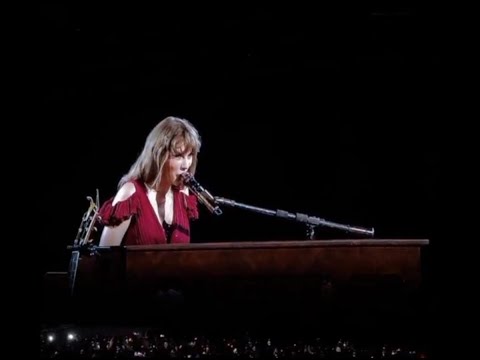 Taylor Swift - This Love x Call It What You Want THE ERAS TOUR @ National Stadium, Singapore N3