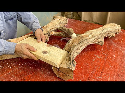 See How Skilled Craftsmen Turn Unusual Logs Into Unique Workbenche // Rustic Wood Desk Design