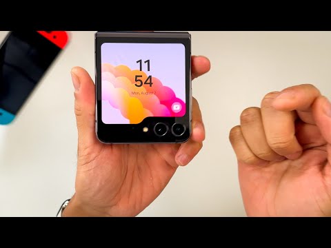 The Samsung Galaxy Z Flip 5