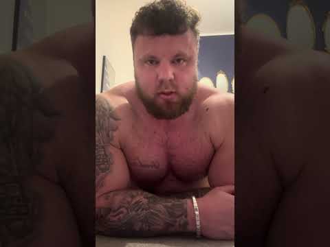 Can Tom Count to 100 Without Taking a Breath? #challenge #shorts #strongman