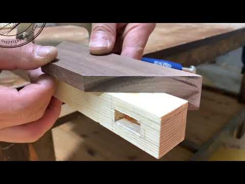 [Woodworking] Making Two Way Mitered Three Way Wood Joints / Hand Cuts