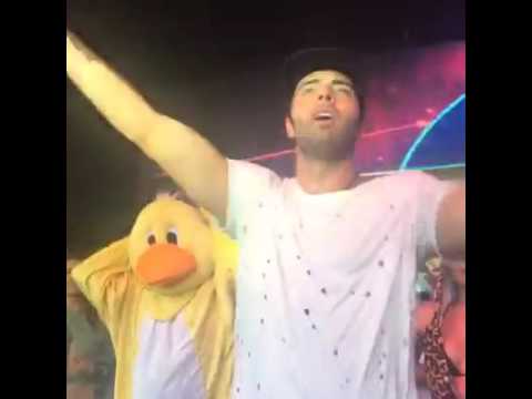 JENCARLOS CANELA EN ZOL BEACH HOUSE 8/14/2016