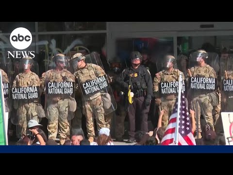 Protests against immigration raids grip Los Angeles