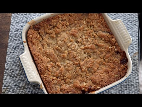 Absurdly Delicious and Easy Peach Crumble