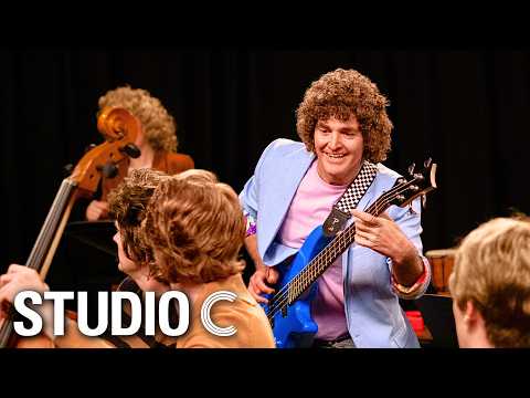 Seinfeld Bass Player (ft. Will Forte) - Studio C