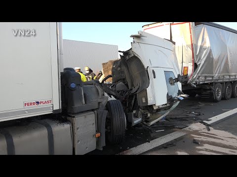 27.11.2020 - VN24 - After heavy truck accident on A2 follows gaffer accident on oncoming lane